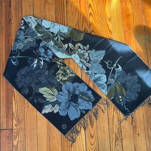 Floral Patterned Cashmere-feel Scarf with Fringe